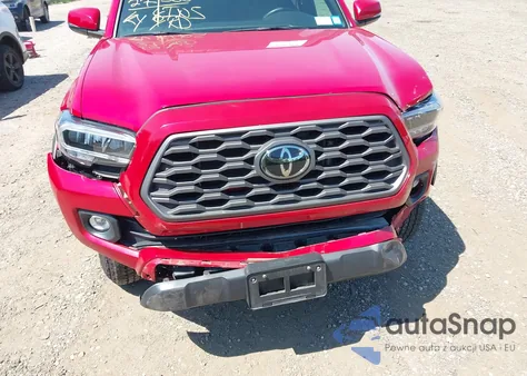 2022 Toyota Tacoma Trd Off Road z USA, uszkodzony, nr VIN 3TMCZ5AN8NM482764